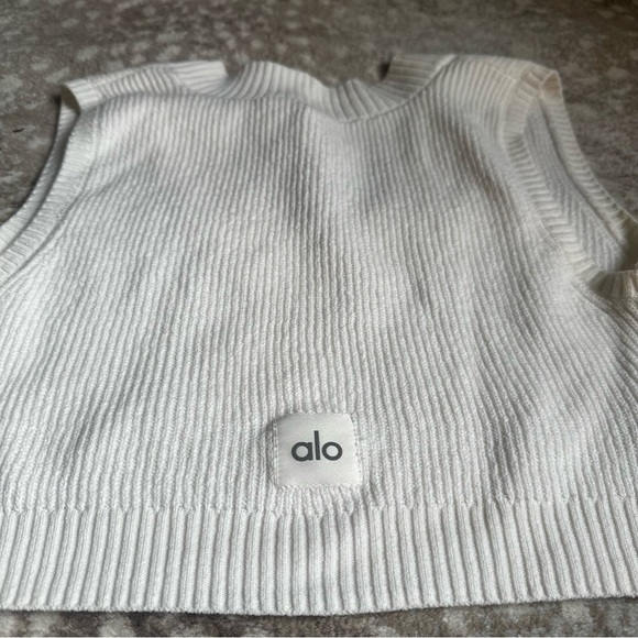 ALO Yoga Supernatural Too and Short Set - Picture 10 of 12